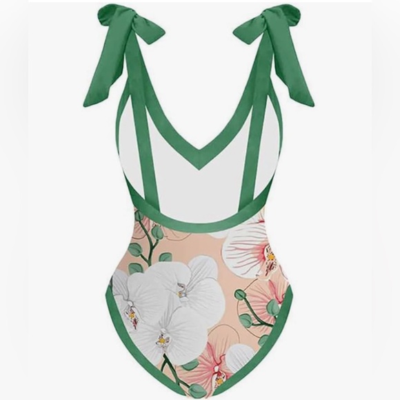 Swim suit with cover up. - Picture 3 of 4